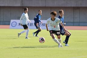 athleta アスレタ サッカー WEリーグ エルフェン埼玉 ウェア