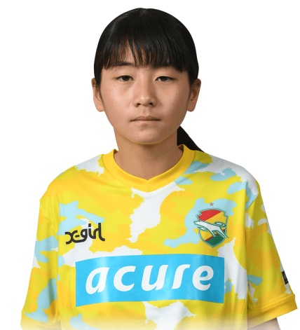 新間 彩花