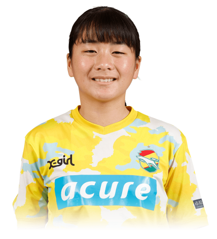 新間 彩花